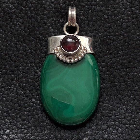 Bali Style Malachite Garnet Sterling Silver Pendant - Picture 3 of 8